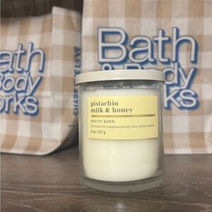 White Barn Pistachio Milk & Honey Candle - Creamy White